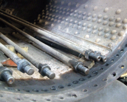 The front of the longitudinal stays have been cleaned and their treads reclaimed.