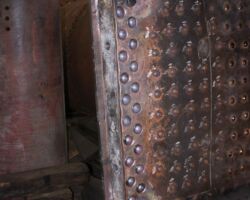 Also the foundation ring has been mostly riveted in place at the front of the firebox.
